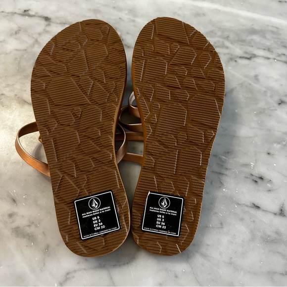 NWOT Size 5 Volcom Recliner Comfort Foam Sandals - Picture 4 of 7